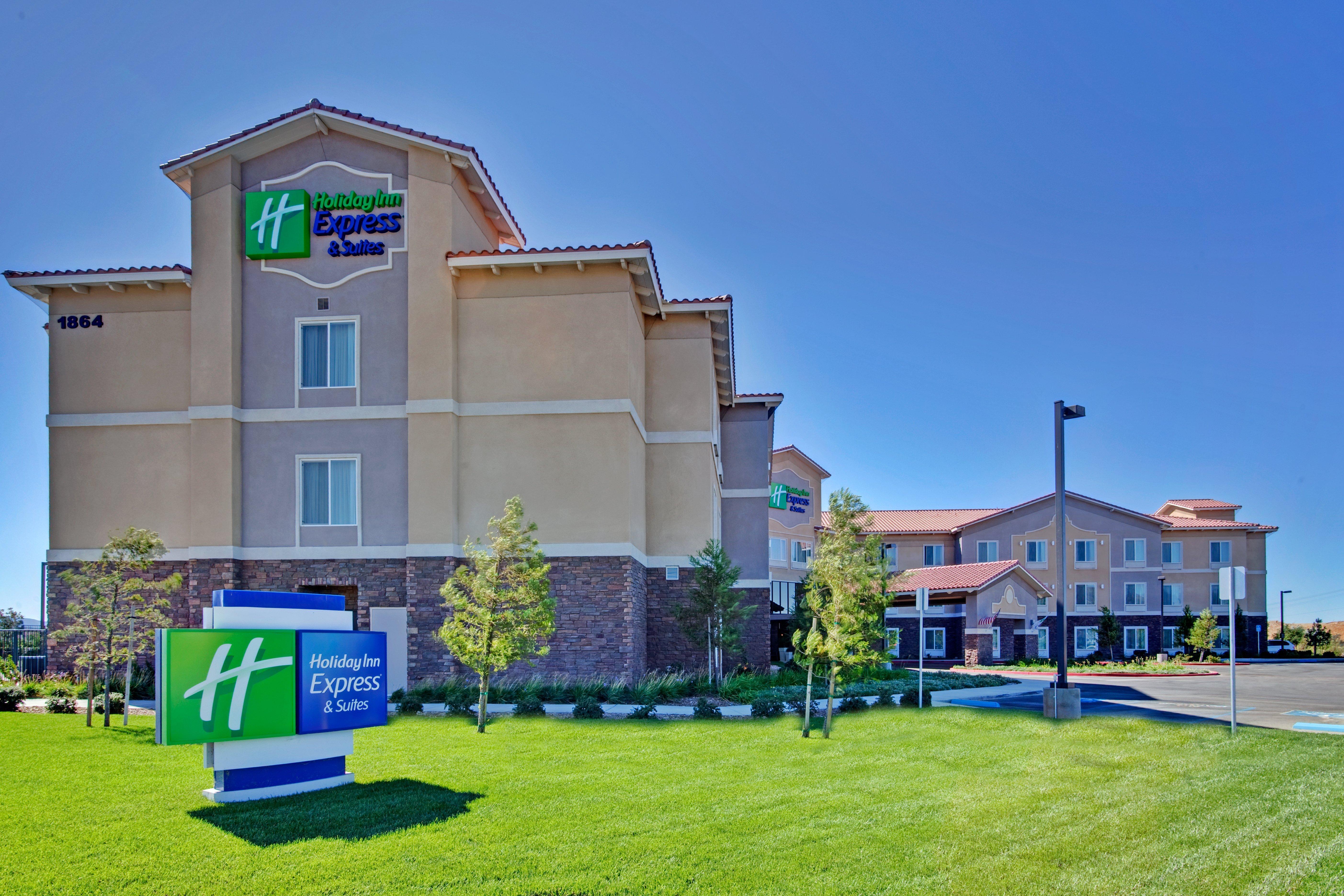 Holiday Inn Express & Suites Beaumont - Oak Valley By Ihg Exterior foto