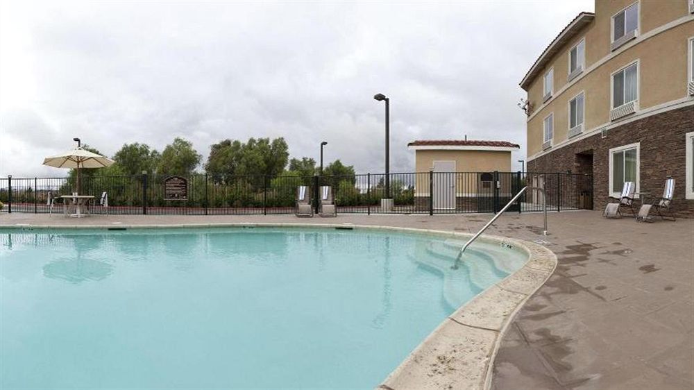 Holiday Inn Express & Suites Beaumont - Oak Valley By Ihg Exterior foto